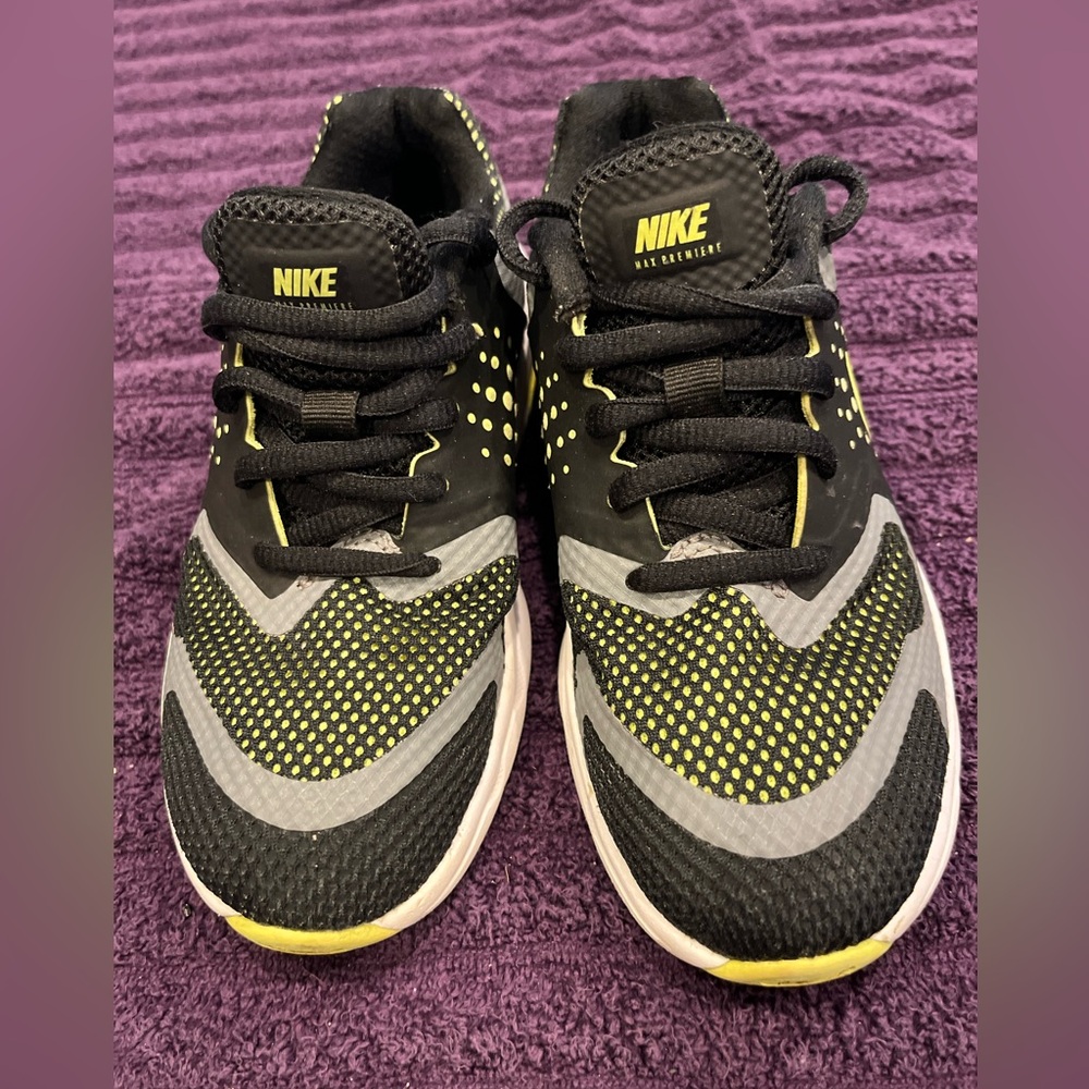 Childs Nike Sneakers size 11C